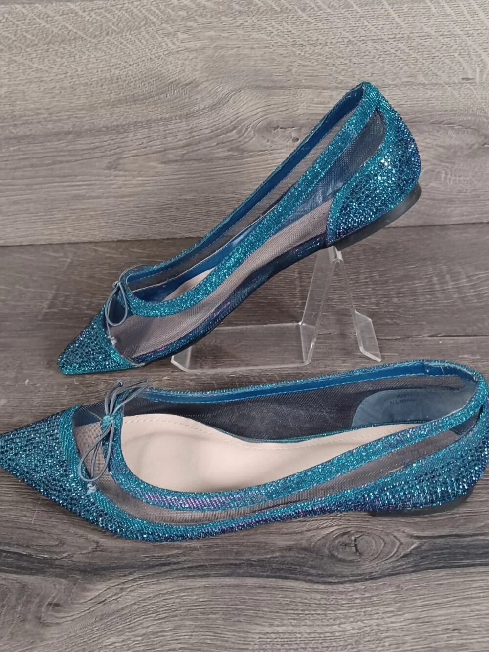 Bamboo Women's Size 6.5 Sparkly Blue Slip-On Pointed Toe Shoes